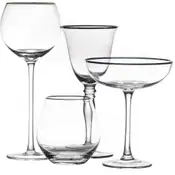 Glassware rental in Dubai — wine & cocktail glasses