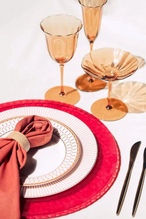 Caramel-Red Bloom Glassware — Bone China, Iconic Panton Chair