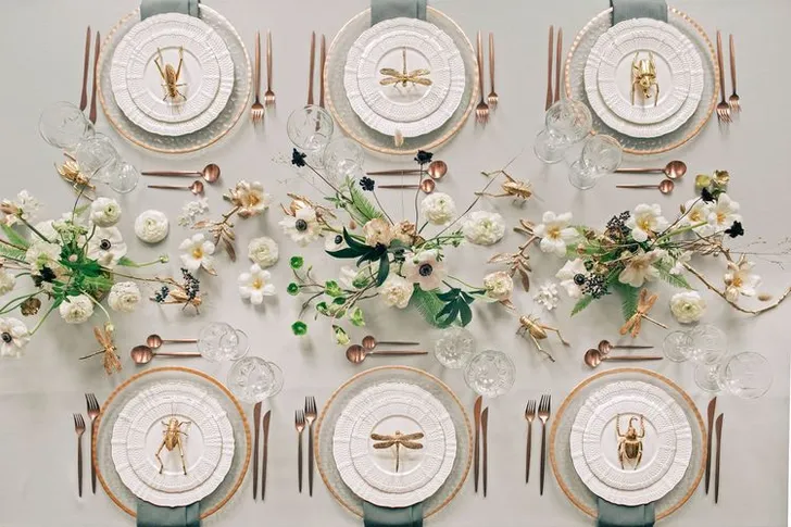Elegant Set — Gold Accents & Bone China