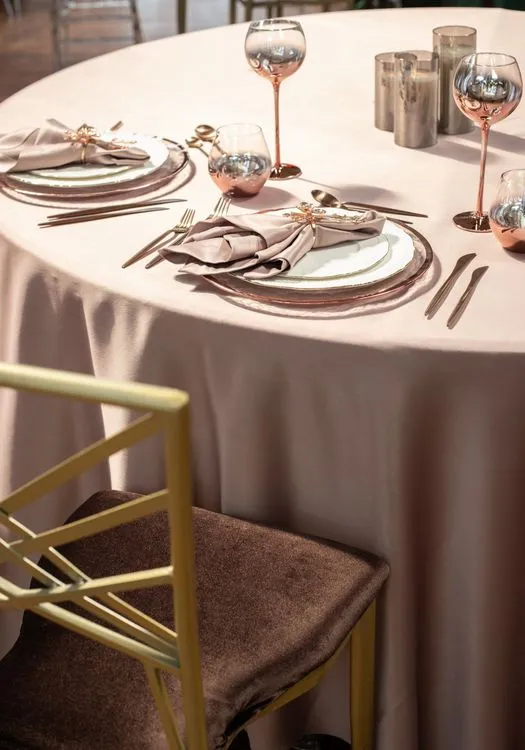 Round Table Rose Gold Elegance