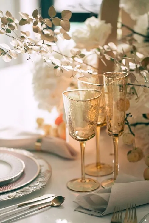 Round Table — Saffron Glow & Pear Accents