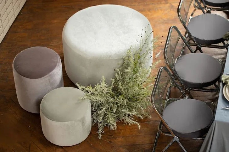 Ash-pistachio table setting at rectangular table