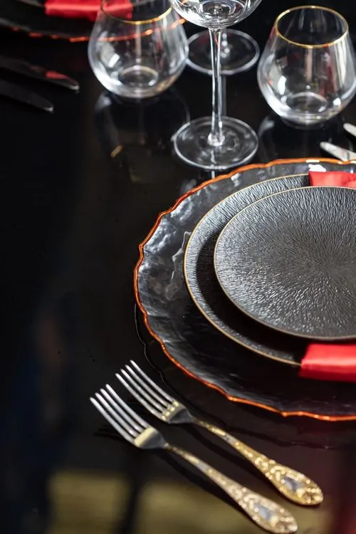 Black-Glass Serpentine, Red Panton, Charger with Red Rim