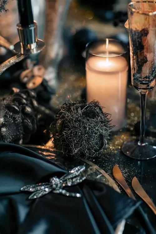 Black-Gold Elegance — Round Table with Candles, Caviar