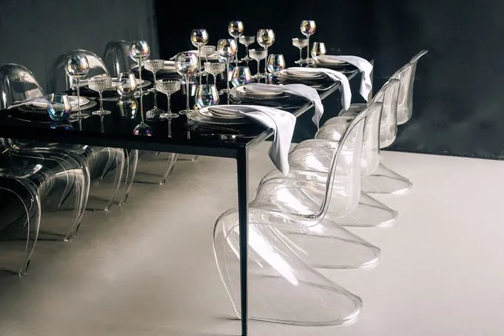 Black-white table setting at rectangular table