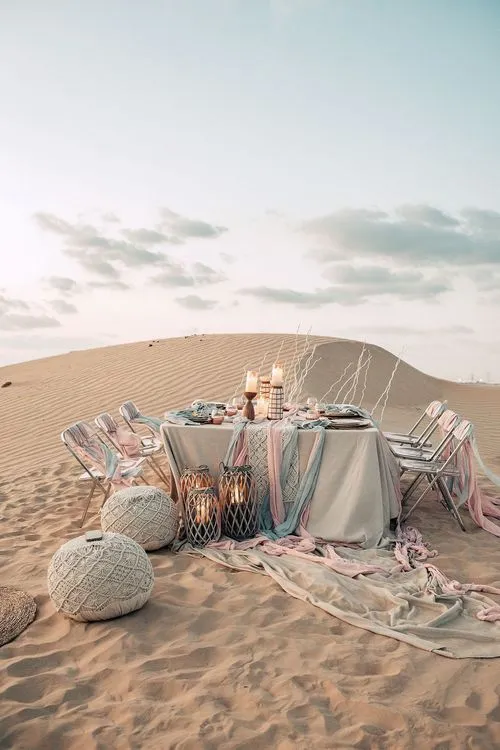 Boho-tablescape in the desert