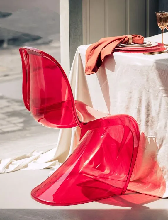 Caramel-Red Bloom Glassware — Bone China, Iconic Panton Chair