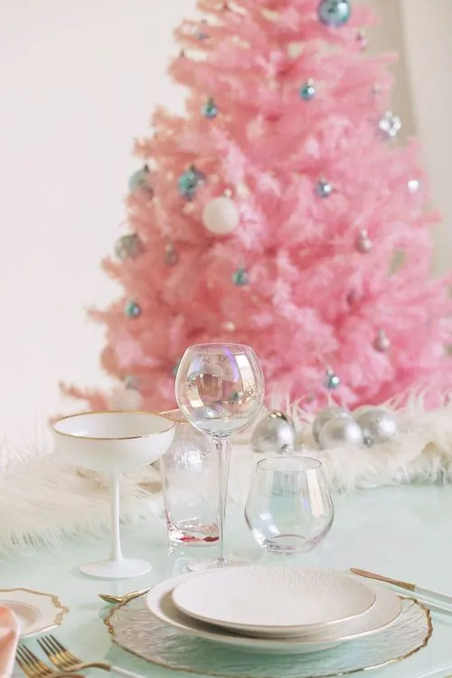 Christmas Caramel Pastels on a Serpentine Table