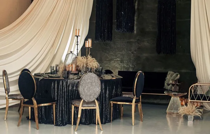 Earthy Safari Round — Lounge Seating & Cocktail Glasses