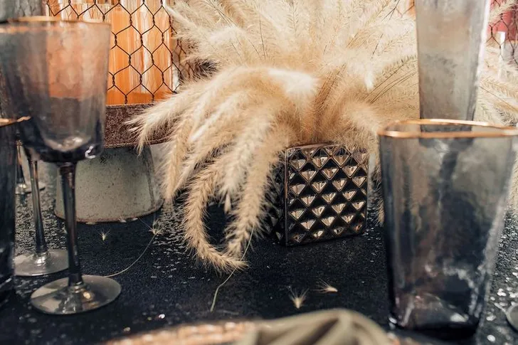 Earthy Safari Round — Lounge Seating & Cocktail Glasses