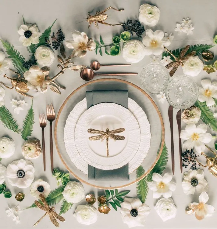 Elegant Set — Gold Accents & Bone China