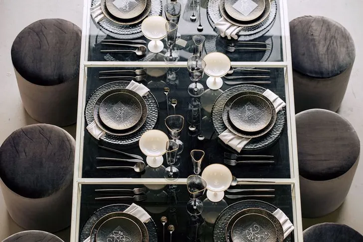 Glass rectangular table minimal setup