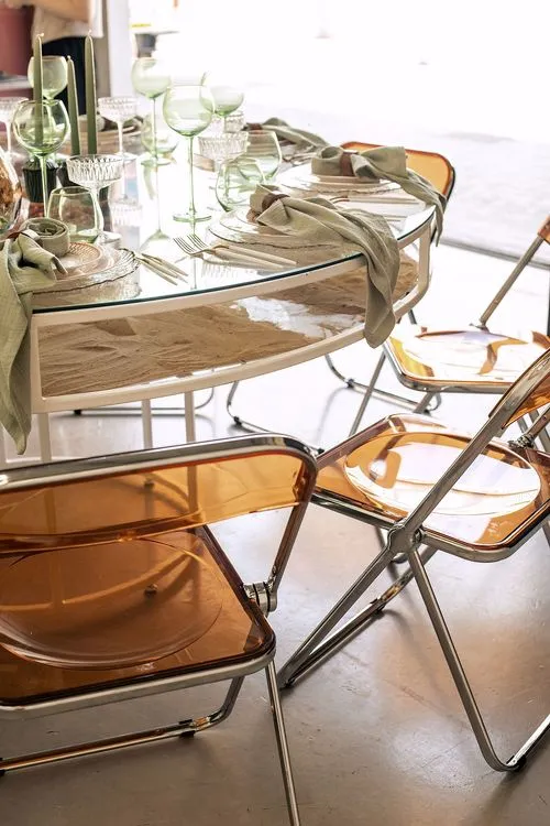 Glass round table coral dune decor