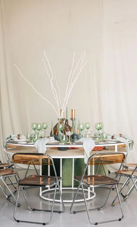 Glass round table coral dune decor