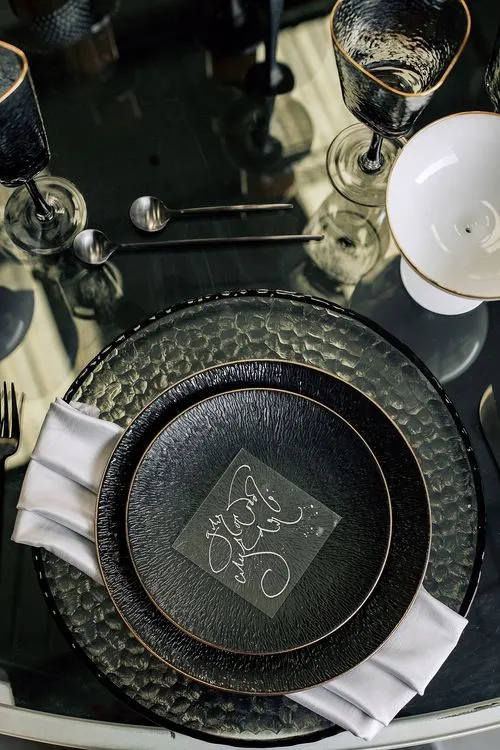 Glass round table velvet poufs