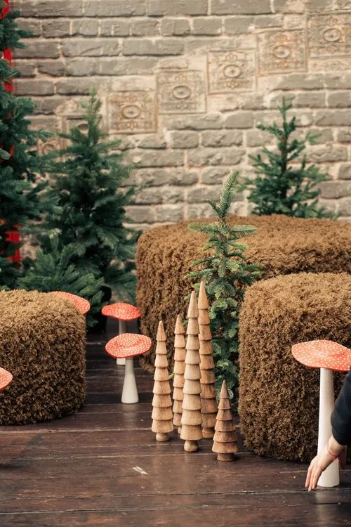 Green Lounge — Velvet Poufs, Sofa & Armchair, Fir & Owls