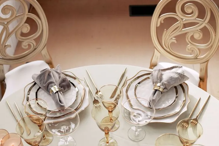 Harvest Lunch — Pumpkins & Warm Tones