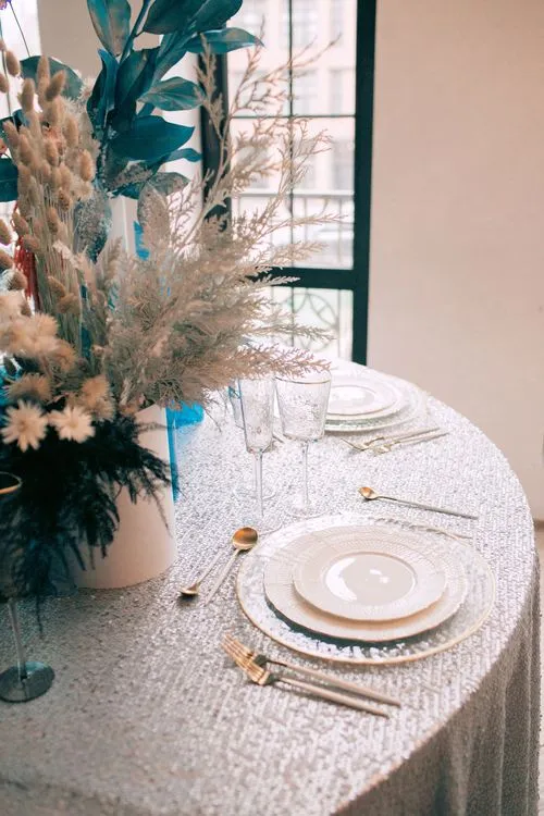 Icy Blue & Silver — Round Table