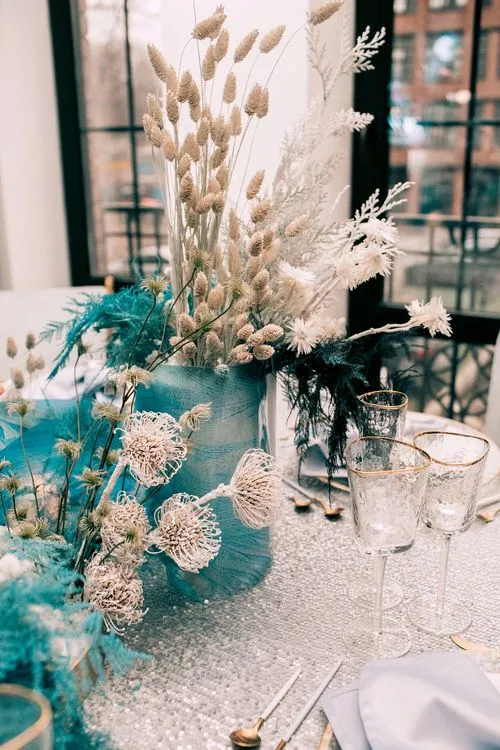 Icy Blue & Silver — Round Table