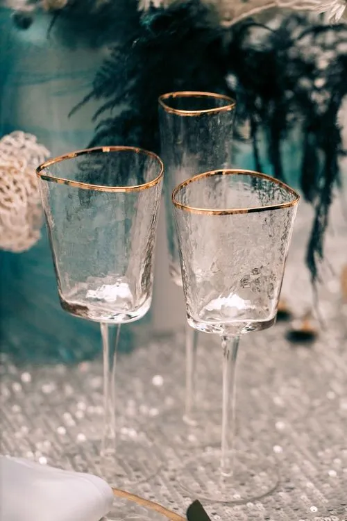 Icy Blue & Silver — Round Table