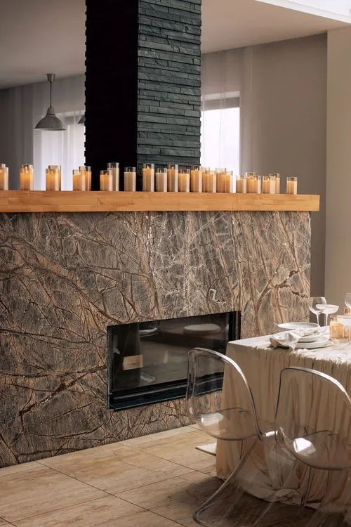 Ivory set  at rectangular table