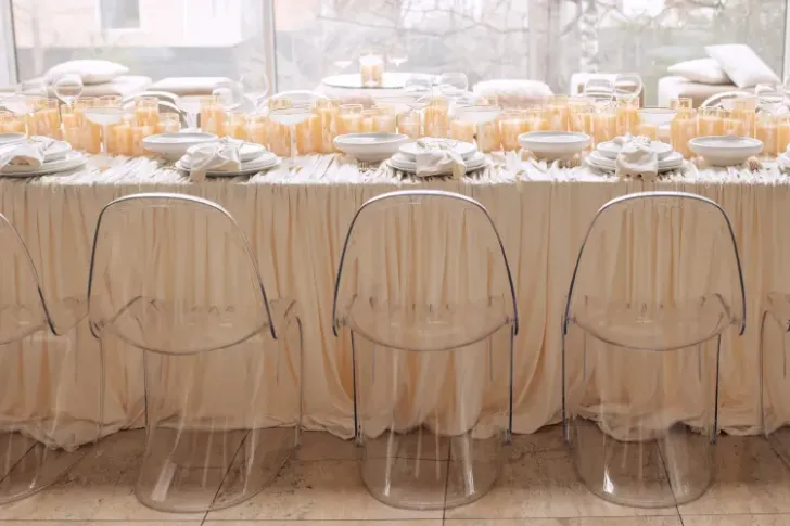 Ivory set  at rectangular table