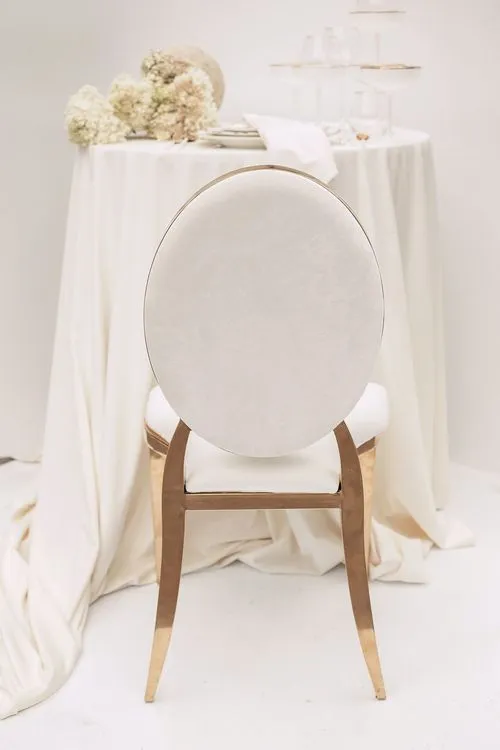 Ivory velvet table setting