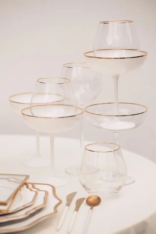 Ivory velvet table setting