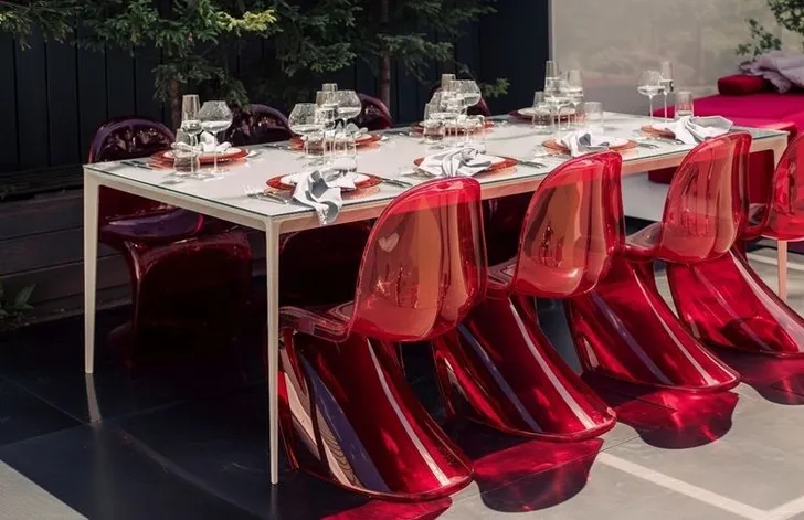 Kremer Fine Dining Set — Moffo Plates & Red Panton
