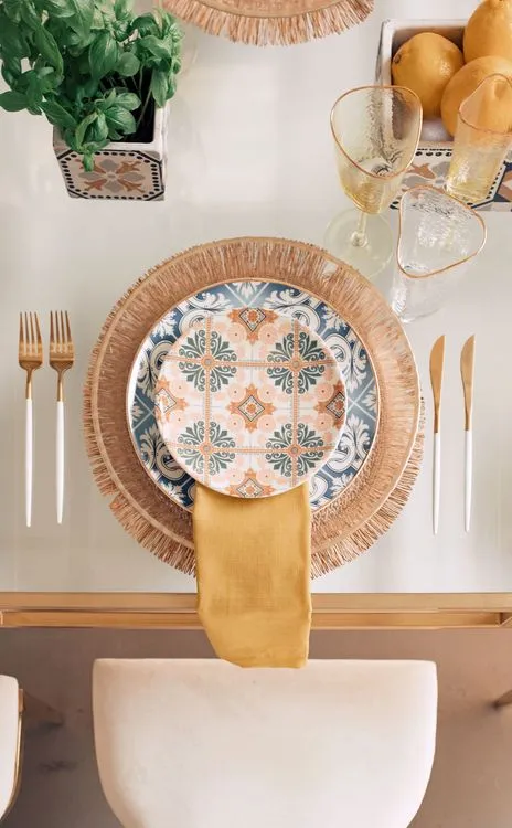 Lemon-Yellow Highlights — Sicilian Set with White Velvet Chair