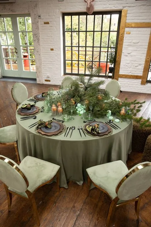 Matcha table setting at round table