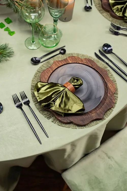 Matcha table setting at round table