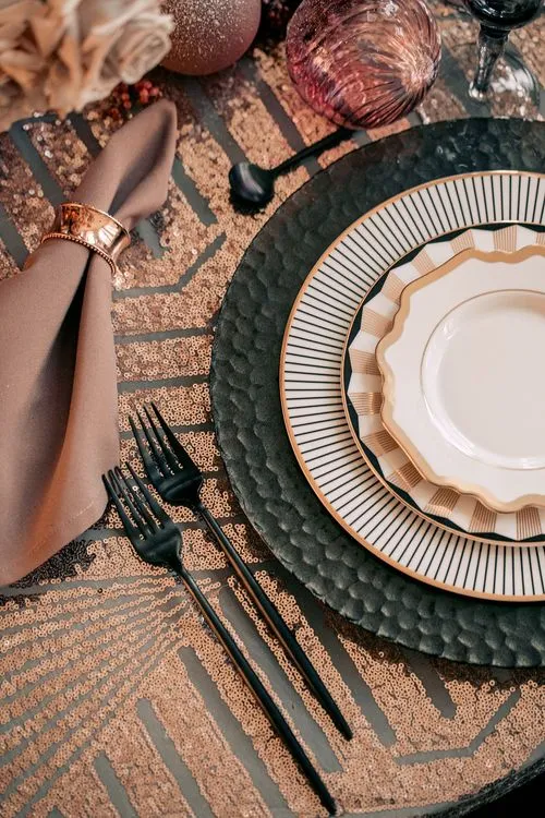 Opulent Florals in Cocoa & Nude — Round Table