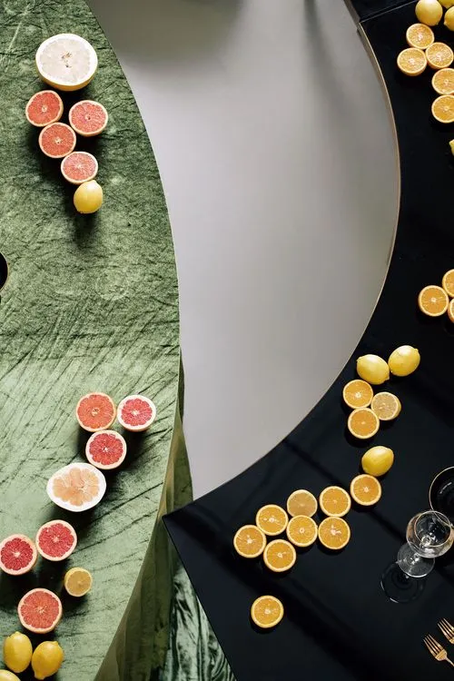 Orange green serpentine table set