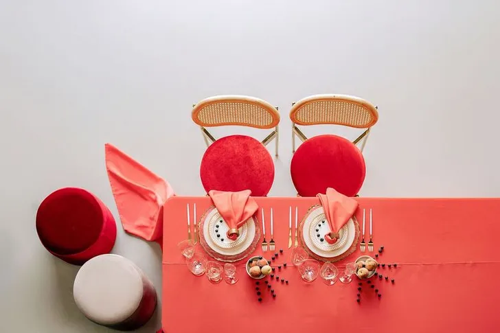 Rectangular Coral Tablescape with Rattan