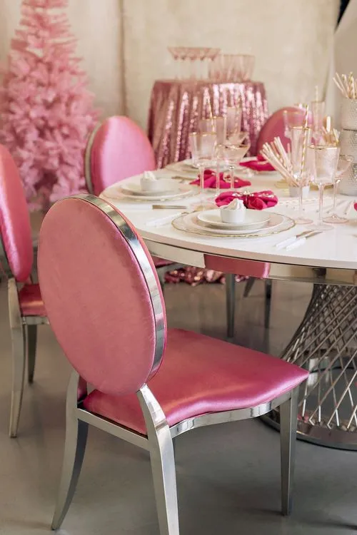 Round Table in Barbie Pink Sequins, Silver Base