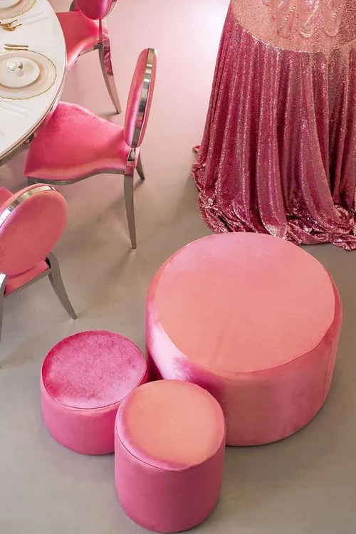 Round Table in Barbie Pink Sequins, Silver Base