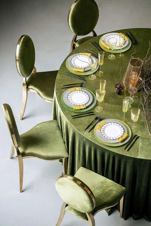 Royal Green Velvet — Round Table