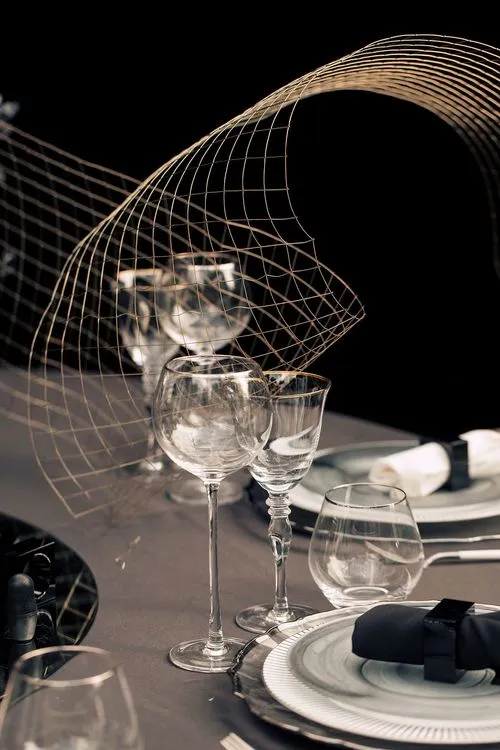 Smoky table setting at round table