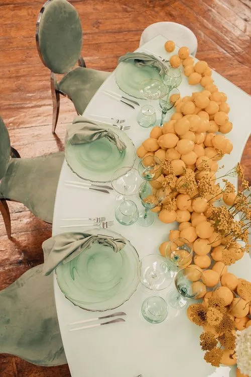 Soft gradient at wave table