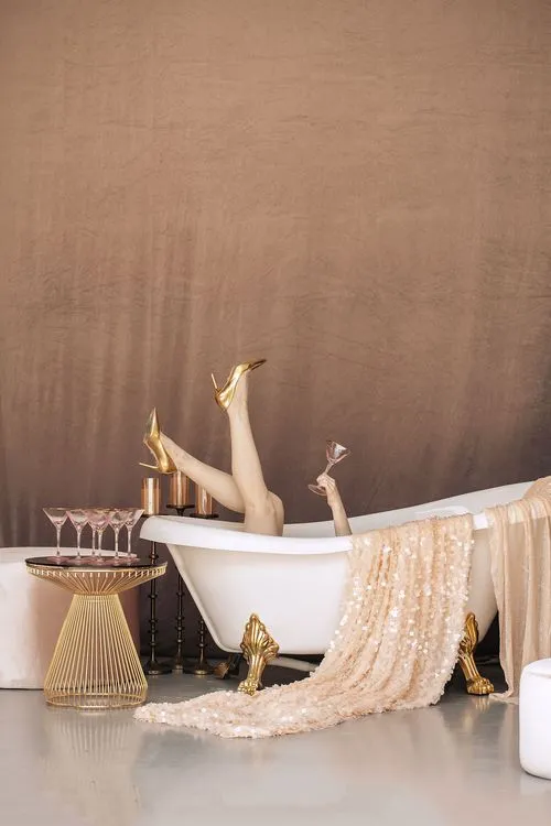 Soft pink table setting at round table