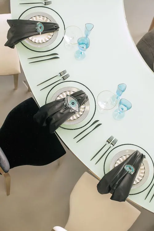 Eye-shaped table and black-and-white set