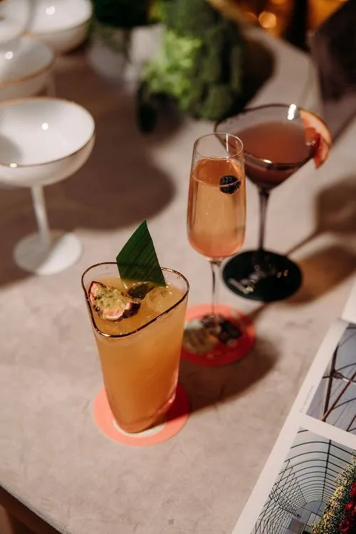 Wave table sweet station