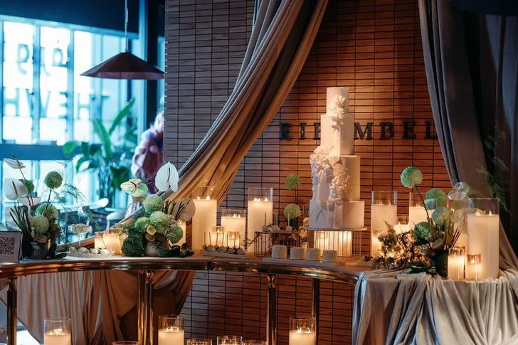 Wave table sweet station