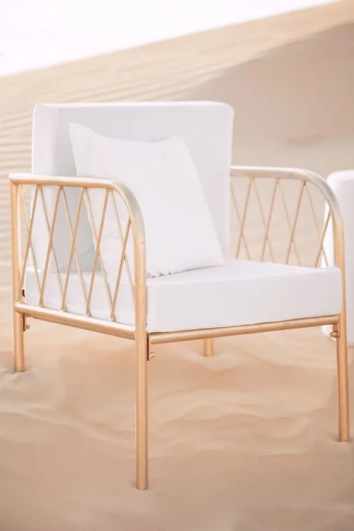 White desert lounge setup